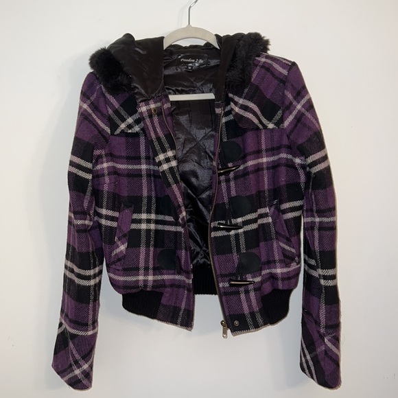 Y2K Jacket - Picture 4 of 5